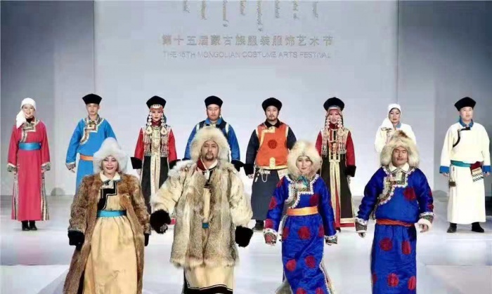 “亮丽内蒙古——霓尚草原”第十五届蒙古族服装服饰大赛在草原青城成功举办